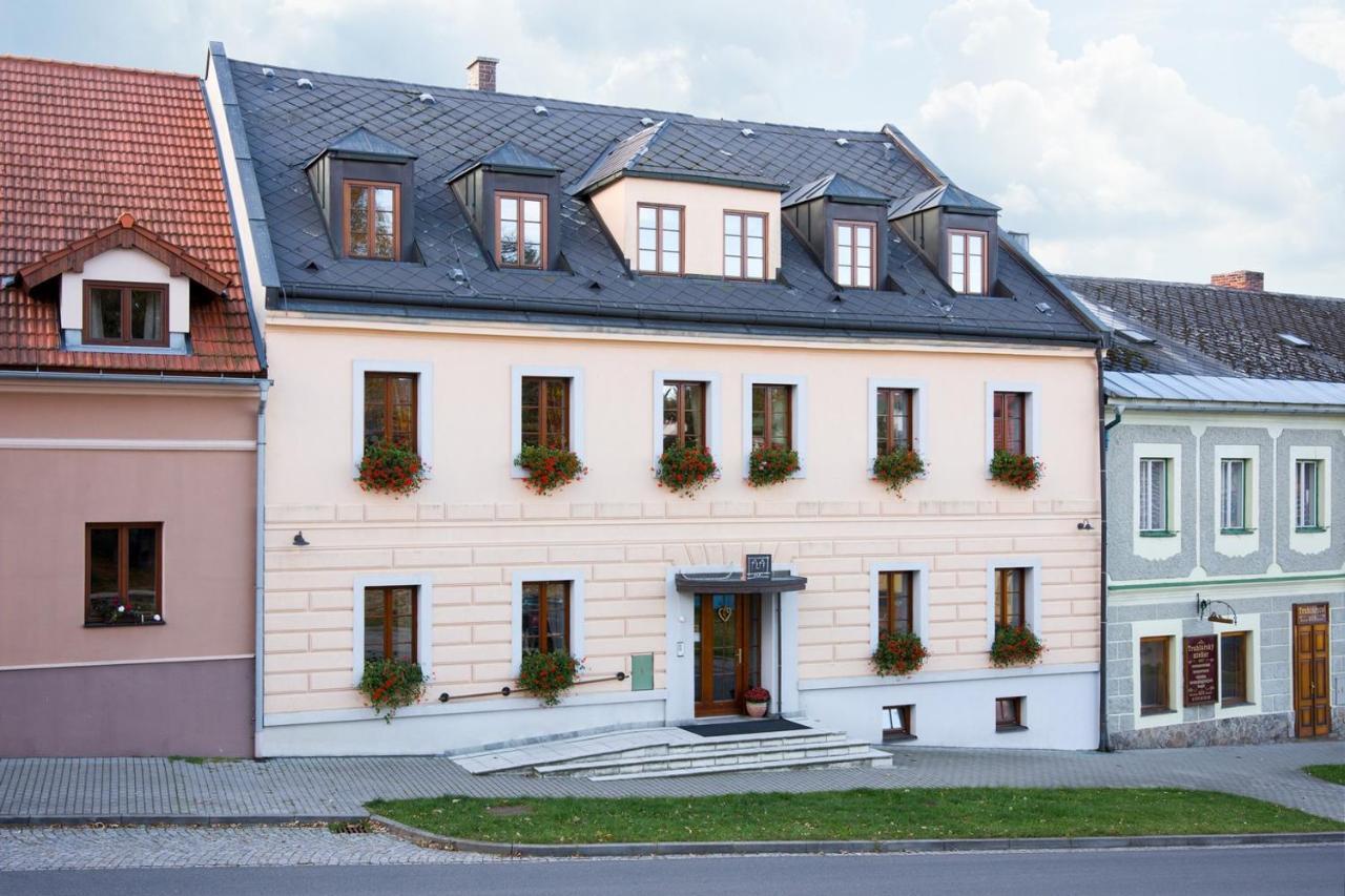 A.sa Apartment *